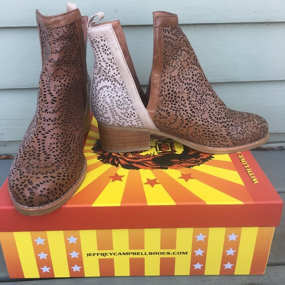 booties - Picture 1 of 1